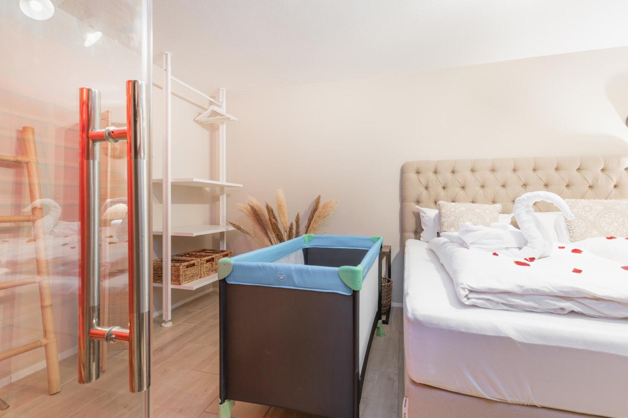 Seeblick-oase Istayunixi Seenaehe-sauna-balkon-netflix-parkplatz Apartment Ohningen