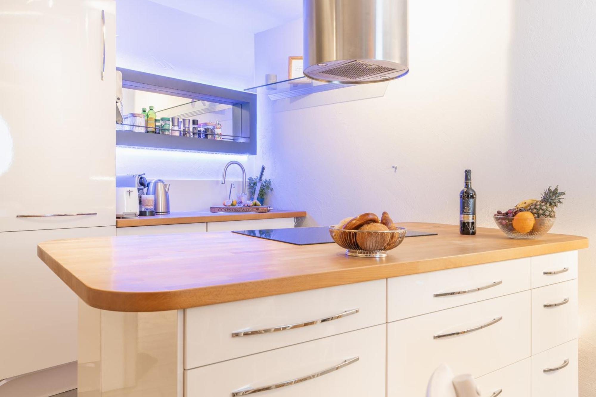 Apartment Seeblick-oase Istayunixi Seenaehe-sauna-balkon-netflix-parkplatz Ohningen